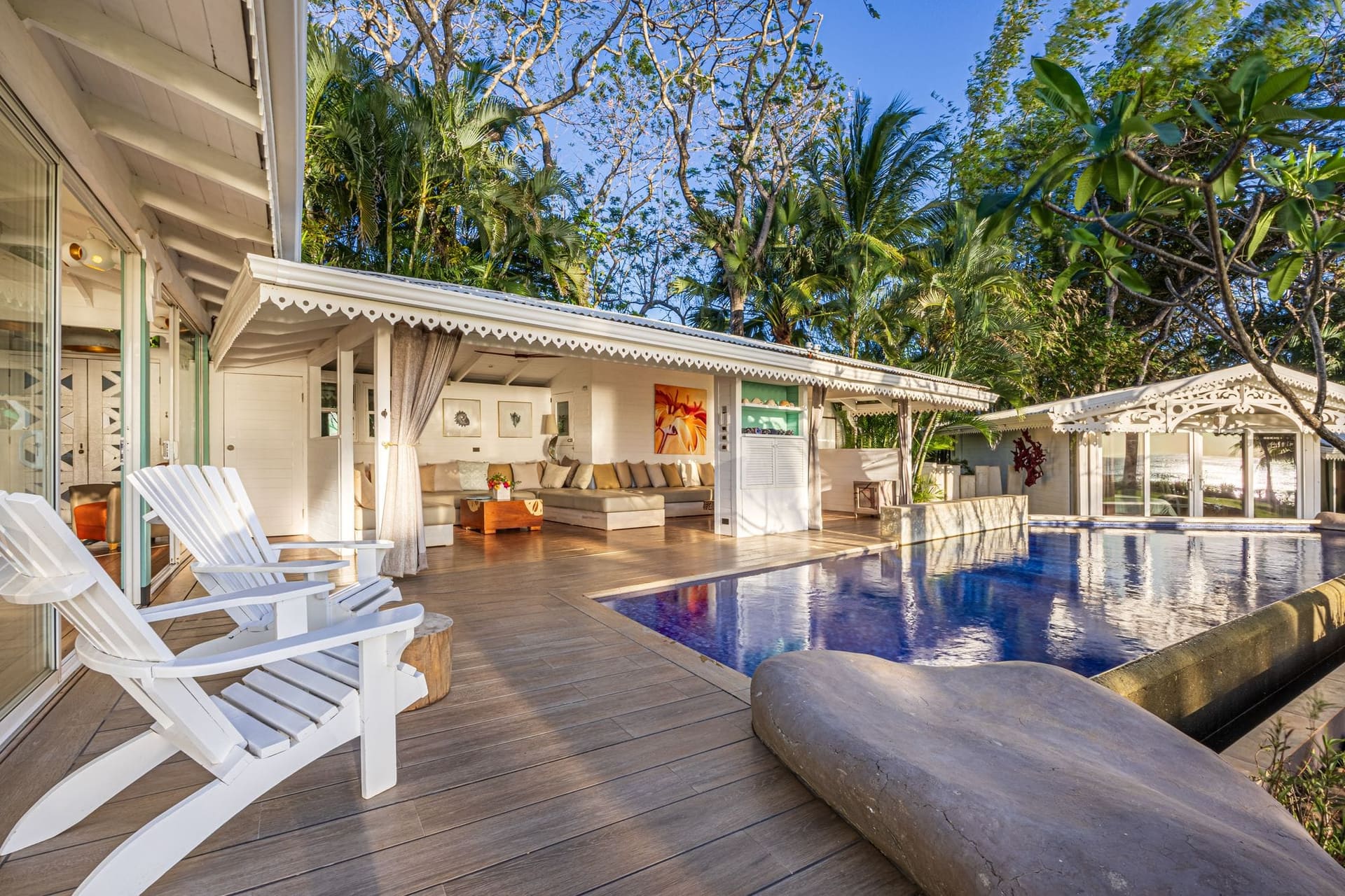 Villa Hermes — diseño arquitectónico frente al mar